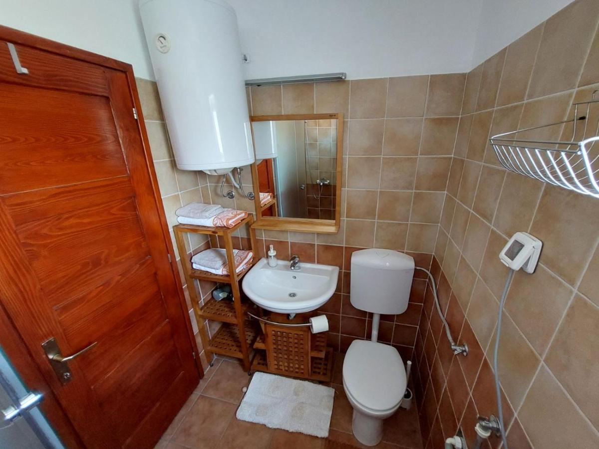 Appartamento Apartman Iskra Jadranovo Esterno foto